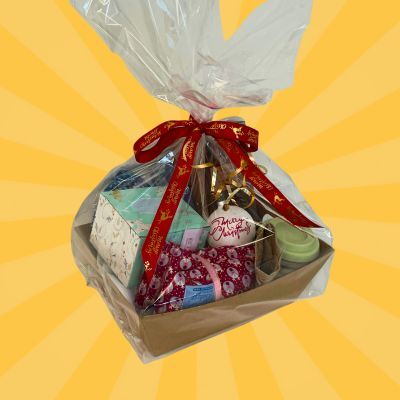 10th Prize - Heat Pack + mug + hat + tealights + diffuser